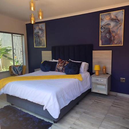 Sibella Guest House บลูมฟอนเทน ภายนอก รูปภาพ